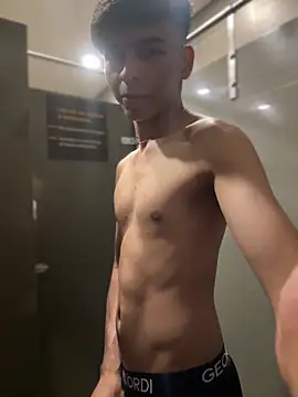 XXX chat uživo modela The_Conquer
