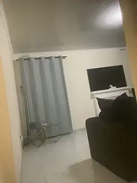 Cardiebae89 Adlı Modelin Canlı XXX Sohbeti