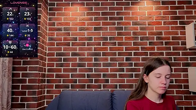 MyrtaMcclaney's Live XXX Chat