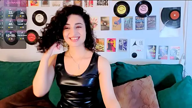 Chatroom XXX en direct de Maya_Rogerss