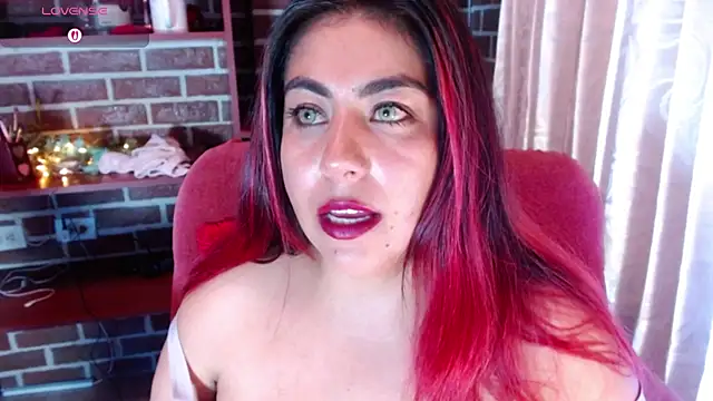 gatuwildhott Chat XXX live