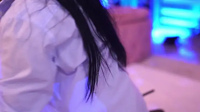 Czat XXX na żywo – Gallienne_Gold