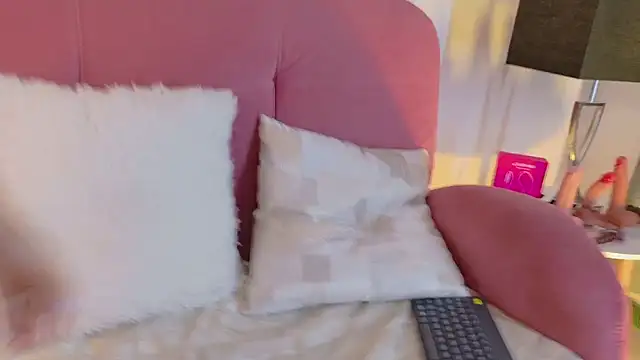 Karina2Smith Live XXX-chat