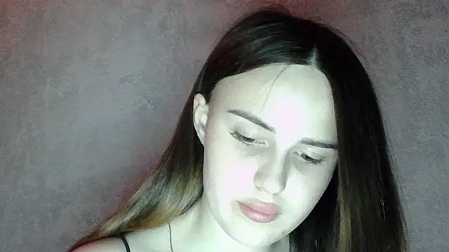 SweetLoraa Live XXX-Chat