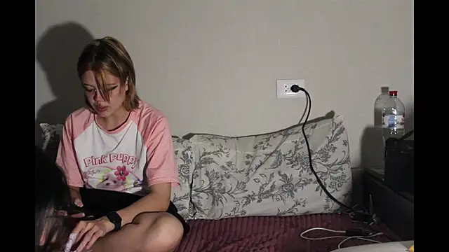 Catherine19Hunt 라이브 XXX 채팅