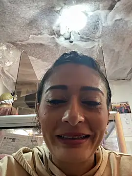 צ'אט XXX בשידור חי של IsabellaMariet