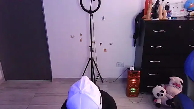 Czat XXX na żywo – thomascooper7