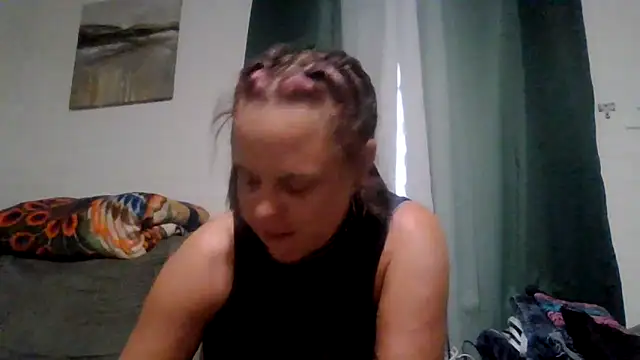TWiSTYTheTwizted's Live XXX Chat