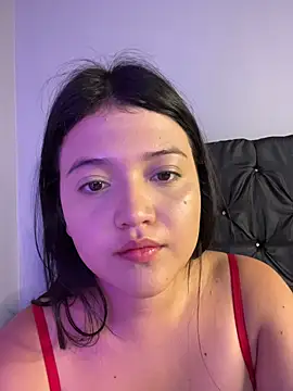 Chat XXX en directo de alisson_carolina73