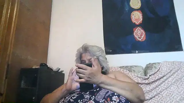 Chat +18 de ExquisiteMature ao vivo