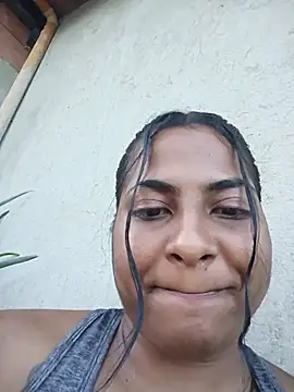 Giselabrunette25's Live XXX Chat