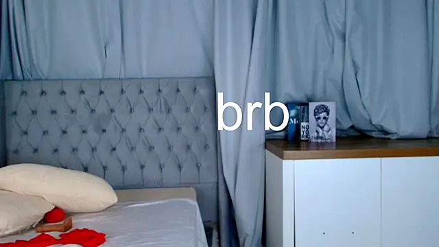 Chat +18 de Florence_Ford ao vivo