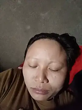 yoyo-mi Chat XXX in diretta