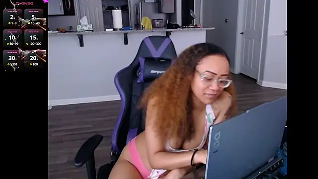 ReeseZenn Live XXX chat