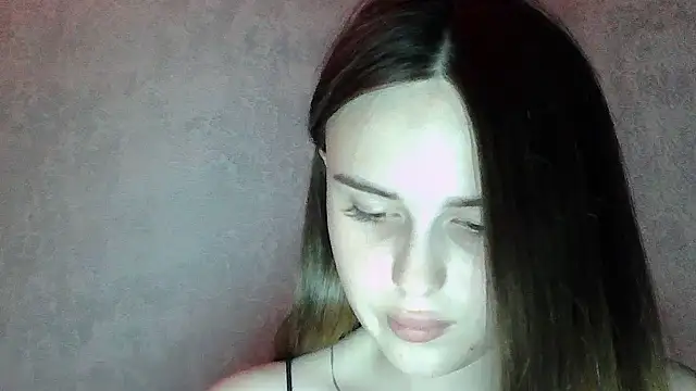 Chat XXX en directo de SweetLoraa
