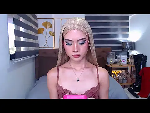 JuicyCockThea Obrolan Langsung XXX