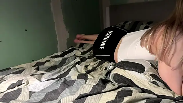 Skinny_girl_ Live XXX-Chat