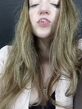 Chat XXX ao vivo de KattyLuuu