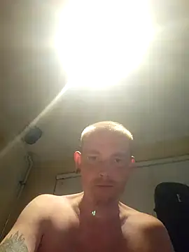 Chat XXX ao vivo de piercingpik
