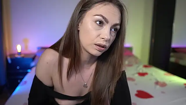 TiffanyPierce Chat XXX live