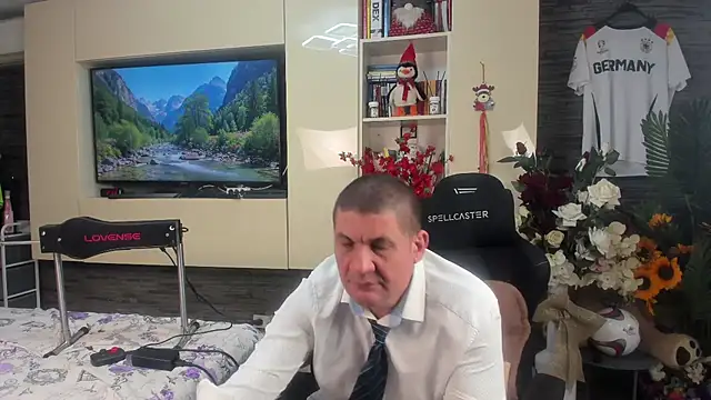 Czat XXX na żywo – SpartacusDaddy48