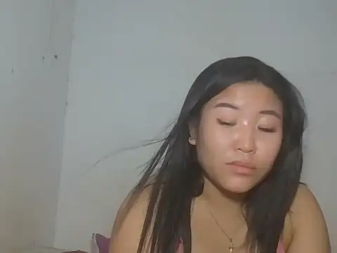 Zyeiii 라이브 XXX 채팅