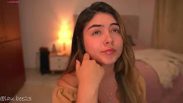Chat XXX Live Lau_Bee