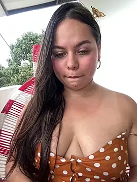 Sarita_21のライブXXXチャット