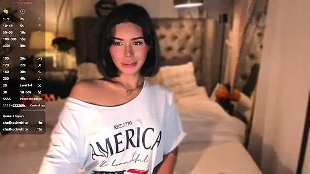 Chat +18 de ParisianDoll ao vivo