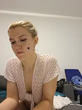 HotBlondie69 Live XXX-Chat