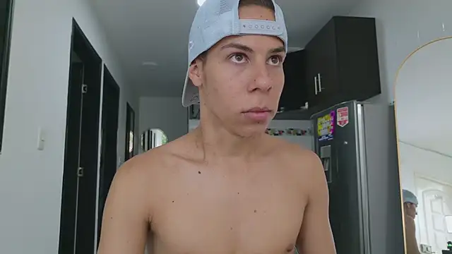 grey___27 Chat XXX live