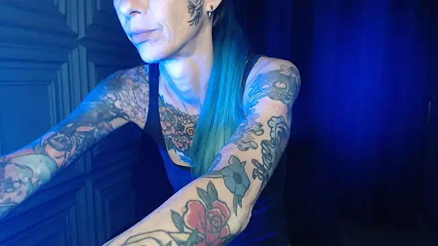 RavenryderUK Live XXX-chat