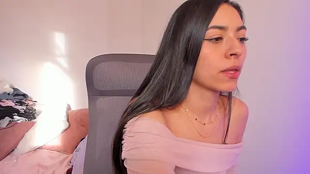 XXX chat uživo modela canelleGarces