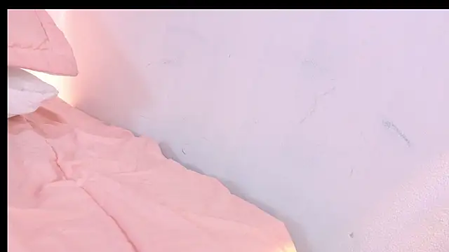 Catalinaa01 XXX чат на живо
