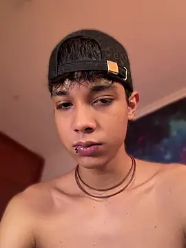 Chat XXX Live RoughDiamond_
