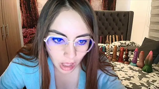 sofia23dirty élő XXX-chatje