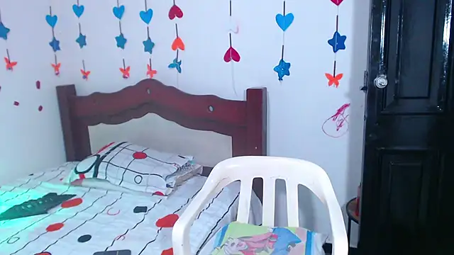 lorenacapelli Adlı Modelin Canlı XXX Sohbeti