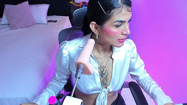Alanna_Wild 라이브 XXX 채팅