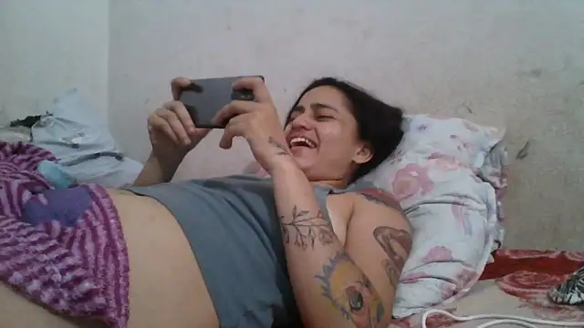girl_tits' Live XXX Chat