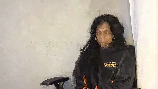 Chat XXX en directo de nzanizy