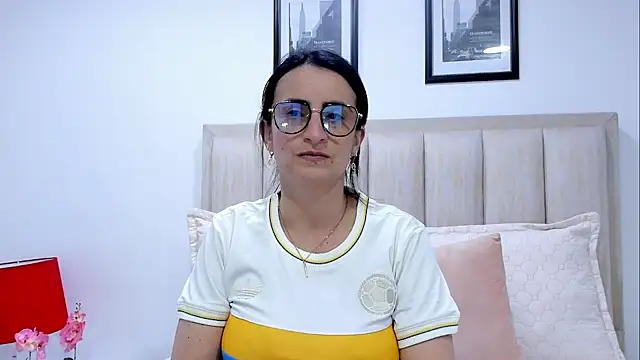 Megan_fenix: απευθείας συνομιλία ΧΧΧ