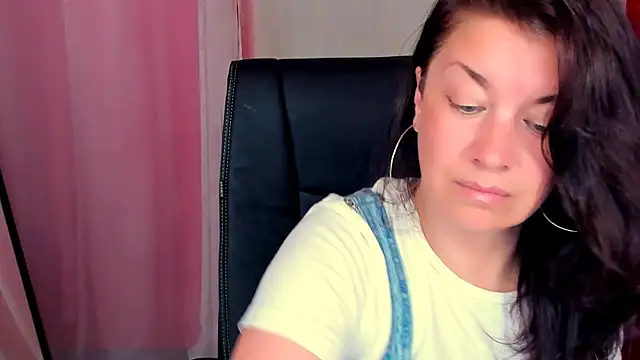 Czat XXX na żywo – AnaMills