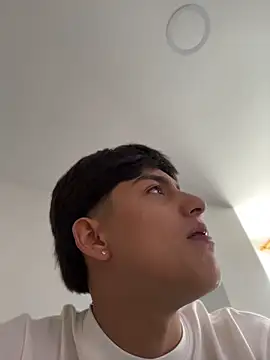 Lander_Cruz – Naživo XXX chat