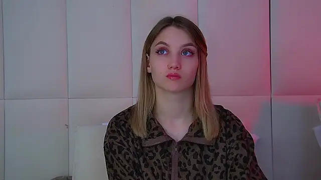 StacyEvances' Live XXX Chat
