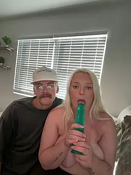 Blondebarbie21's Live XXX Chat