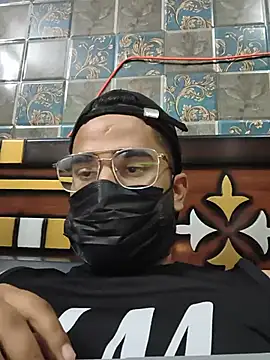 TNTBOSS01 লাইভ XXX চ্যাট
