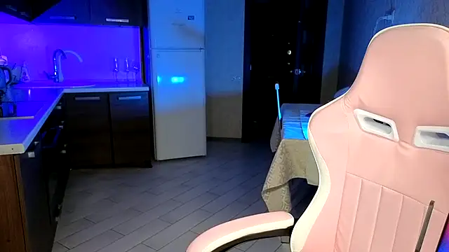 Cerann1 élő XXX-chatje