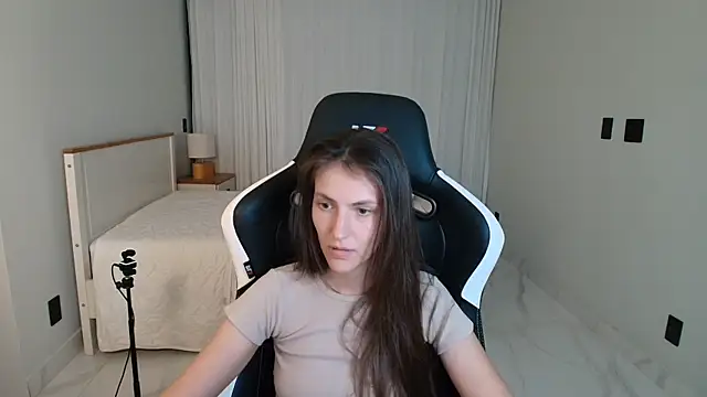 upssnowy XXX чат на живо