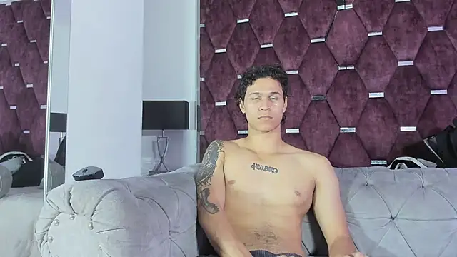 TonyBenedetti 现场XXX聊天