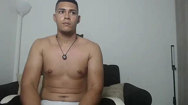 Chat XXX en directo de Iamdylan777